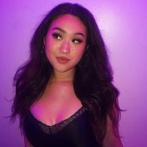 Meet your Posher, Kira